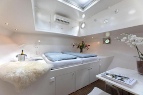 Houseboat Volle Maan